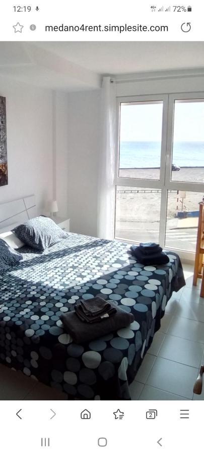 Un Dormitorio Frente Playa El Medano Exterior photo